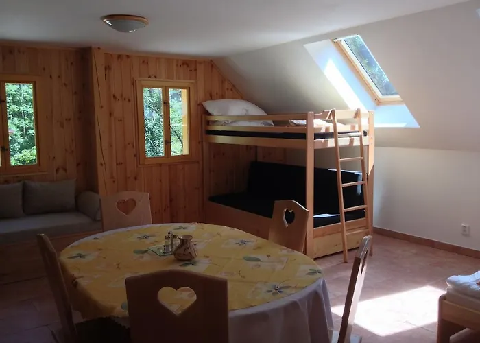 Lodge Hokejka *